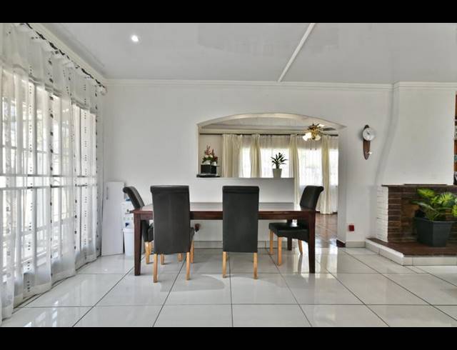 3 BEDROOM HOUSE FOR SALE IN GLENANDA